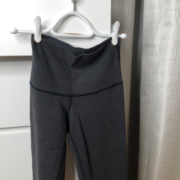 Lu lu lemon leggings - Picture 3 of 3